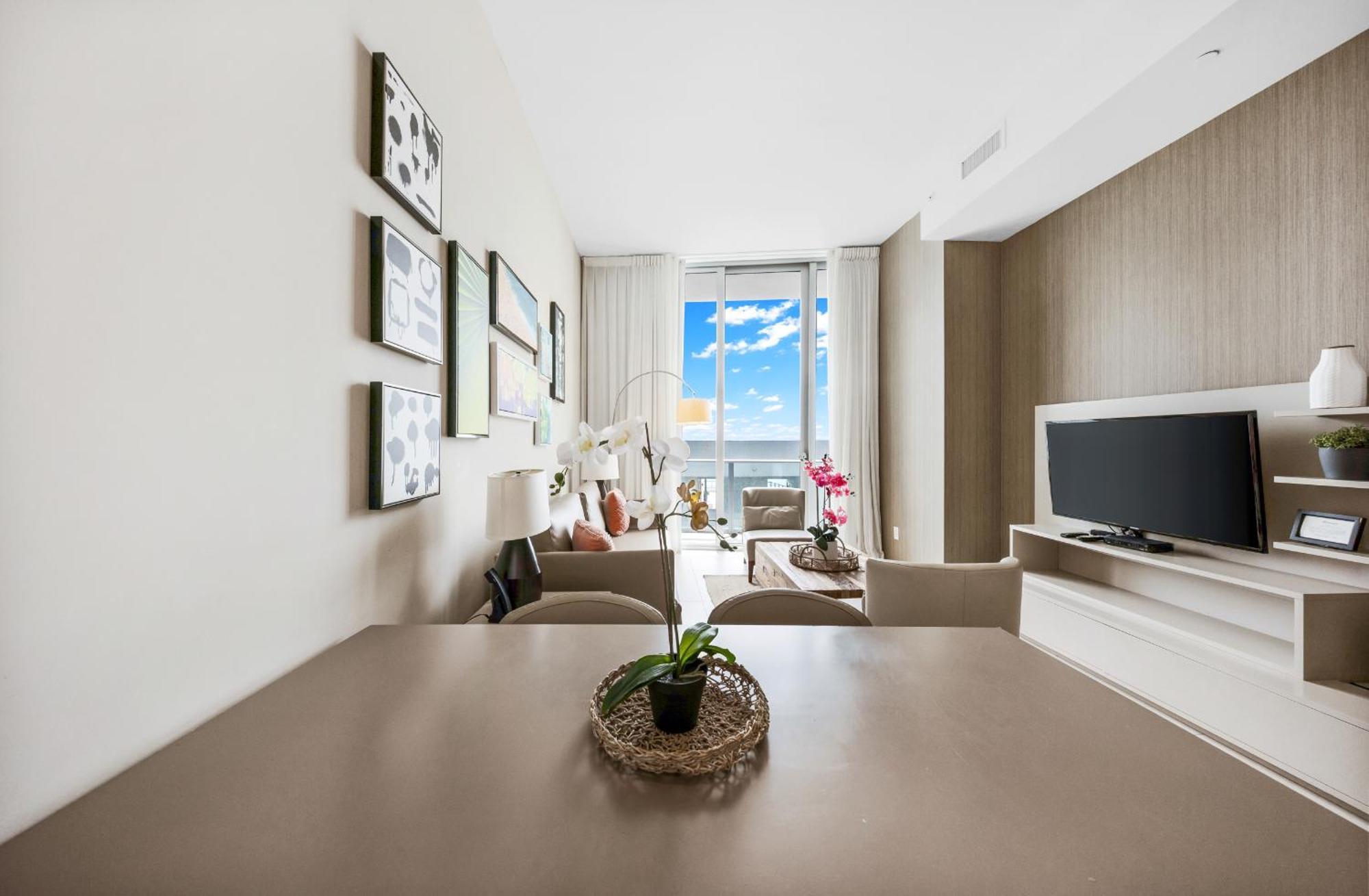 Wake Up To The Sound Of Waves In A Stylish Condo In A Luxury Resort Голливуд Экстерьер фото