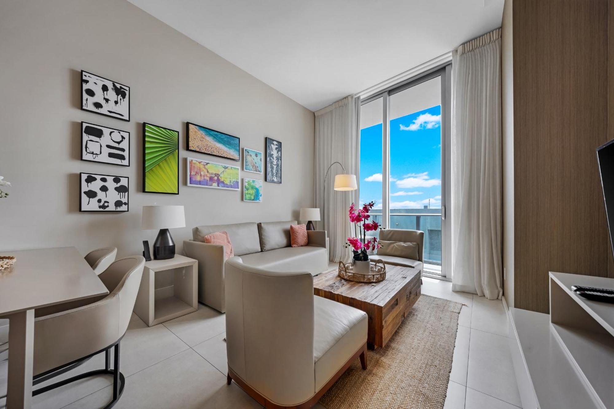 Wake Up To The Sound Of Waves In A Stylish Condo In A Luxury Resort Голливуд Экстерьер фото