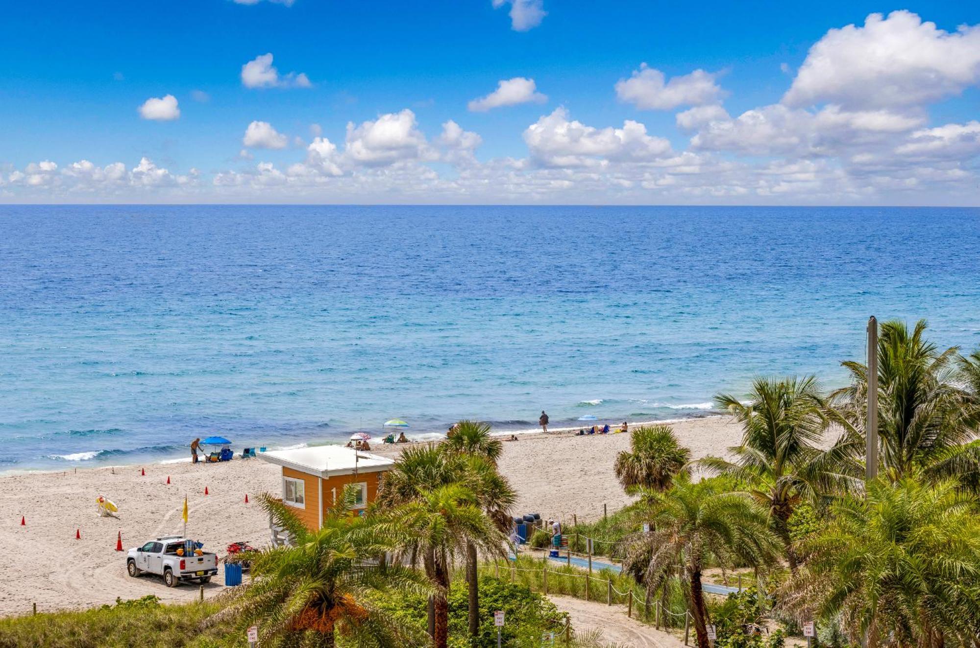 Wake Up To The Sound Of Waves In A Stylish Condo In A Luxury Resort Голливуд Экстерьер фото