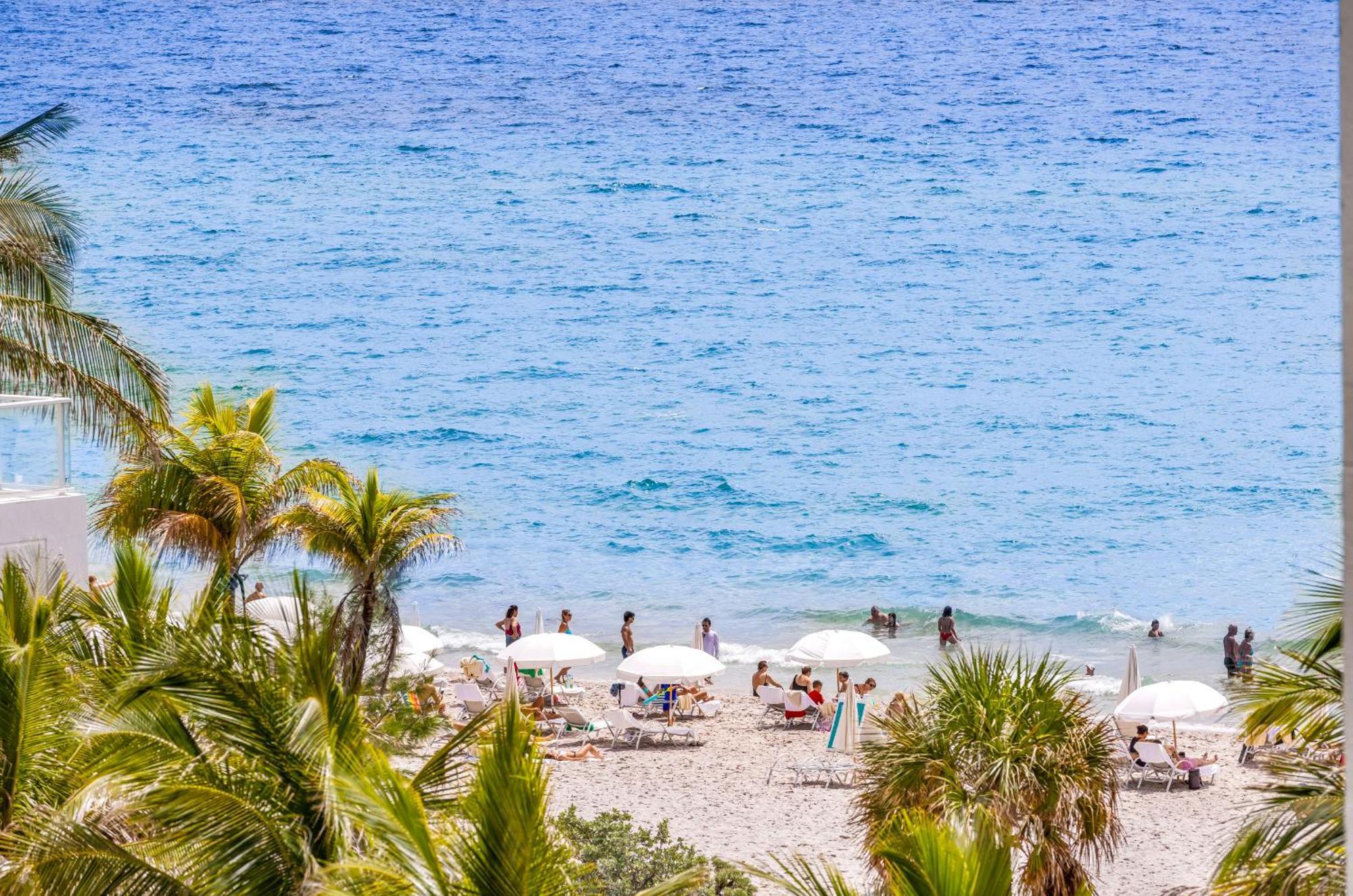 Wake Up To The Sound Of Waves In A Stylish Condo In A Luxury Resort Голливуд Экстерьер фото