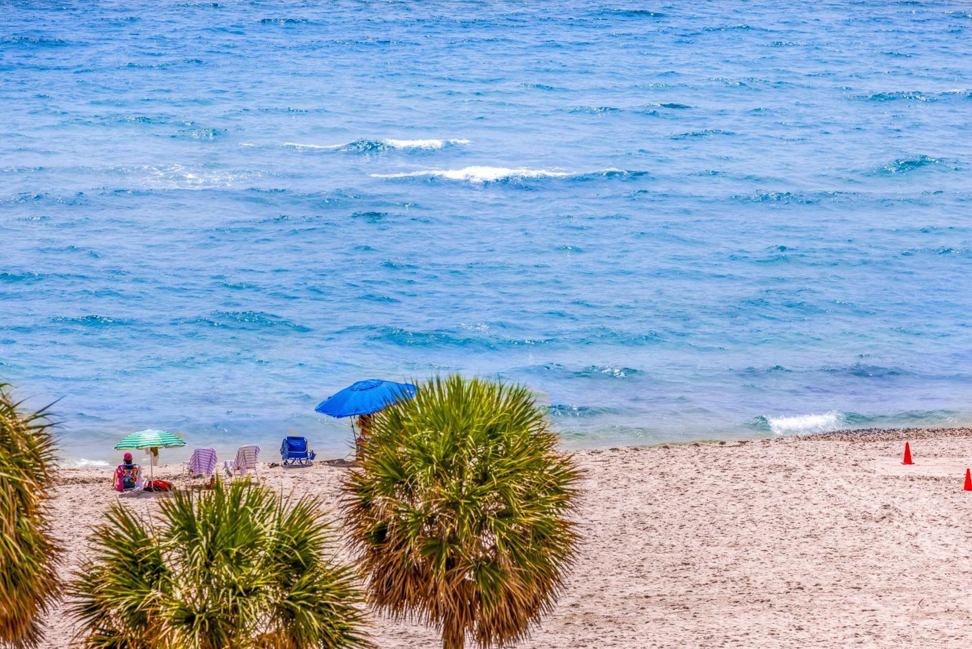 Wake Up To The Sound Of Waves In A Stylish Condo In A Luxury Resort Голливуд Экстерьер фото